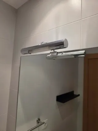 Espejo de baño con luz 80x60cm