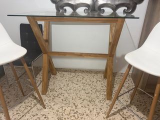 Mesa alta tipo bar cristal y madera de roble