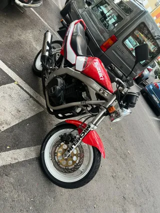Suzuki GS500E Roja 16.000 km