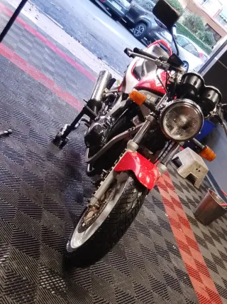 Suzuki GS500E Roja 16.000 km