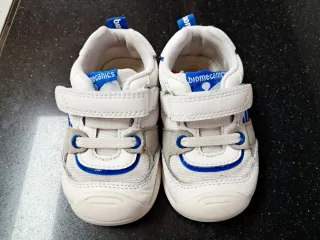 Zapatillas Biomecanics niño