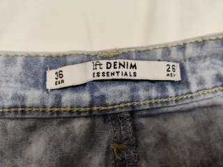 Tejano corto azul claro Talla 36