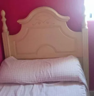 Cabecero de madera maciza beige