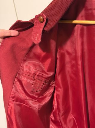 Cazadora bomber roja
