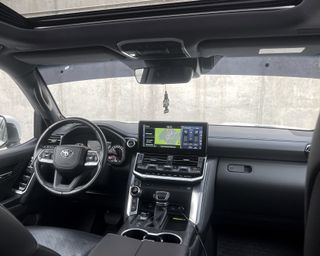 Toyota Land Cruiser 300 Diesel V6 3.3 2024