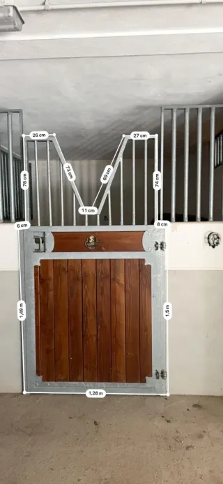 Puertas para boxes de caballos con rejas