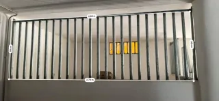 Puertas para boxes de caballos con rejas