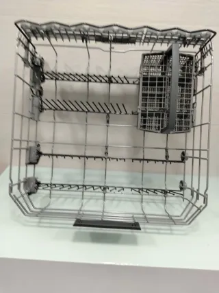 Bandeja inferior lavavajillas Balay, Incluye cesto