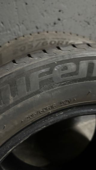 Neumáticos 205/60 R16