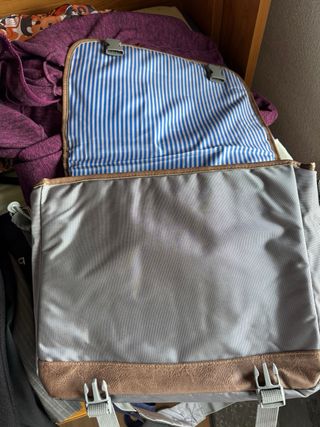 Bolso Pepe Jeans bandolera gris y marrón