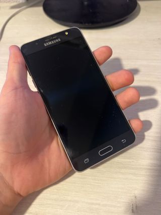 Samsung Galaxy J7 Negro