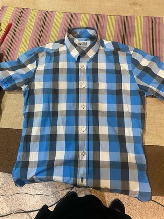 Camisa a cuadros, azul  y  vaquera y gris
