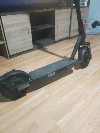 Patinete Eléctrico Xiaomi Mi Scooter Elite