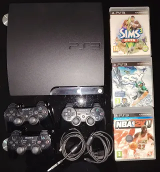 Consola PS3 con 3 mandos y 3 juegos