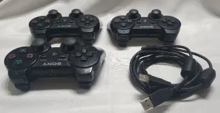 Consola PS3 con 3 mandos y 3 juegos