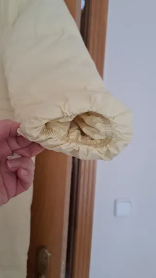 Abrigo acolchado Bimba y Lola amarillo