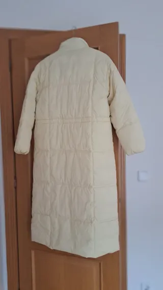 Abrigo acolchado Bimba y Lola amarillo