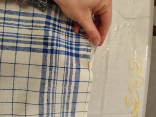 N°3 strofinacci in cotone a quadretti 55×75 cm.