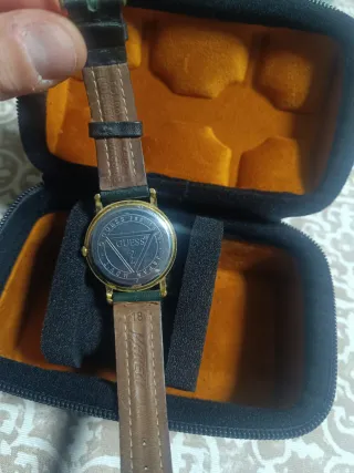 Reloj Guess Dorado y Verde
