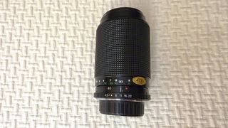 Cámara Yashica FX-3 Super 2000 con flash