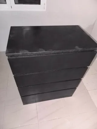 Cómoda negra 4 cajones