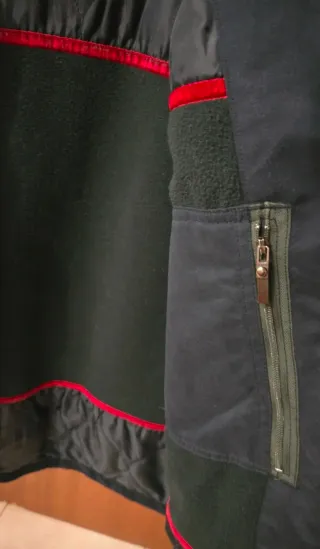 Chaqueta Cortefiel azul térmica