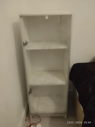 Estantería blanca 3 baldas con puerta cristal