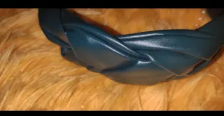 Diadema trenzada verde oscuro