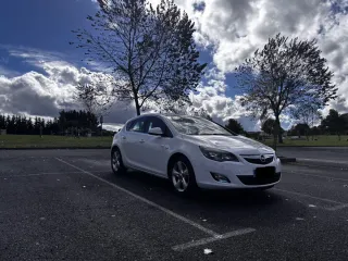 Opel Astra 1.7 CDTI 110 CV – Muy buen estado
