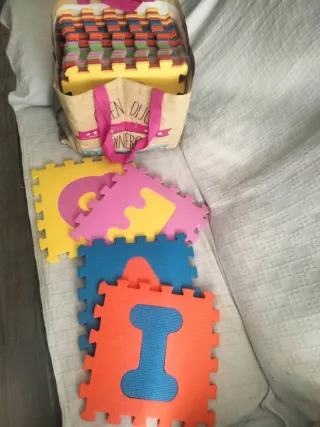 Juego suelo infantil abecedario blandito