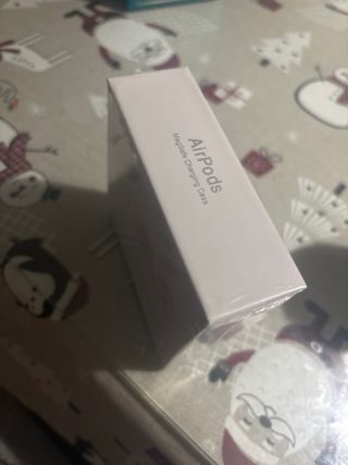 AirPods con estuche de carga MagSafe