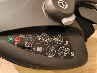 Cybex Cloud T i-Size Platinum Reclinable