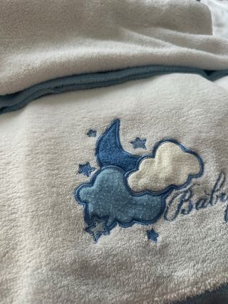 Conjunto cuna pelitos azul y blanco