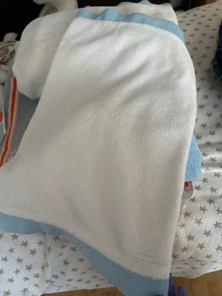 Conjunto cuna pelitos azul y blanco