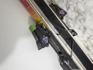 HEAD RE 880 Alpine Skis 180 cm with Salomon Bindin