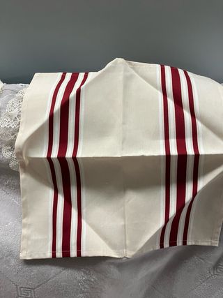 OPOR.. SIN ESTRENAR.28€ BONITA MANTELERÍA.