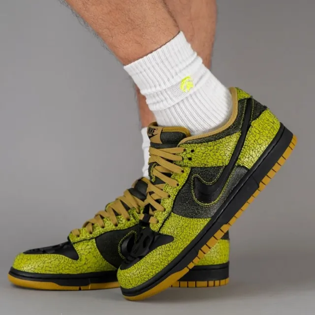 Zapatilla Nike Dunk Low QS Halloween Calavera.