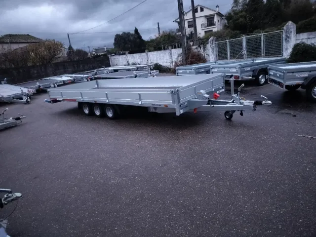 Remolque plataforma nuevo 5m + balderas 3500kg