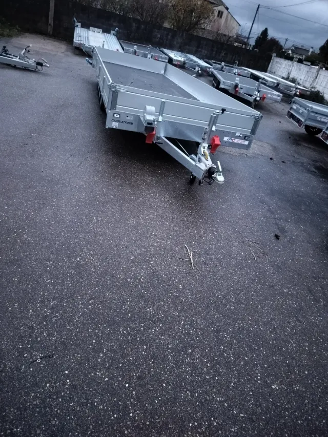 Remolque plataforma nuevo 5m + balderas 3500kg