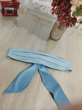 Traje de acompañante azul