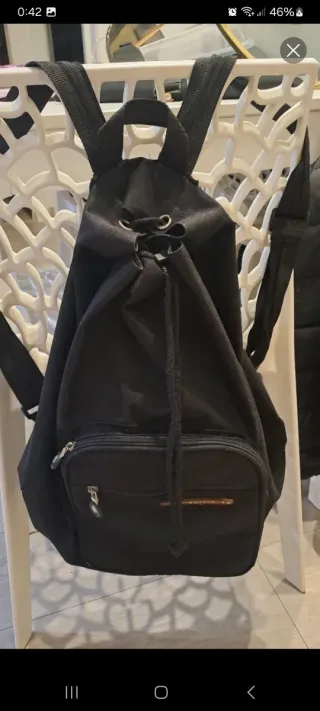 Mochila negra multiusos