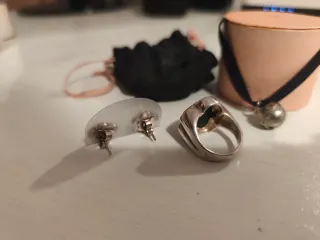 Conjunto Tous Onix Negro Flor