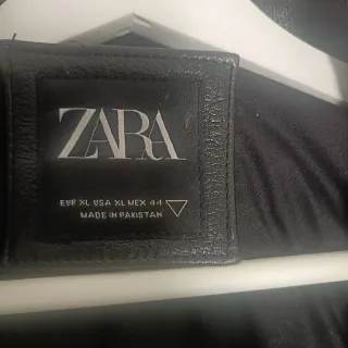 Chaqueta de cuero Zara Negra