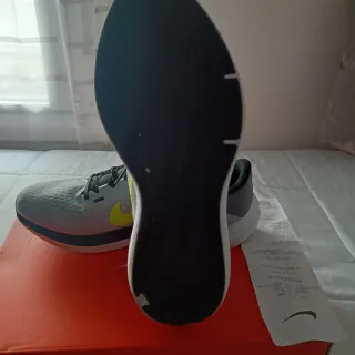 Zapatillas Nike Running Hombre Gris/Verde