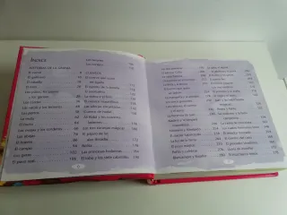 Historias y cuentos (Spanish Edition)