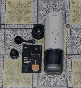 Cafetera Portátil - Café molido y cápsulas