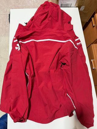 Chaqueta Reece Australia con capucha Talla S