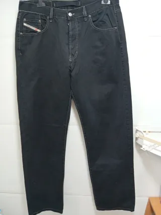 Vaqueros DIESEL Negros Talla W36 L34