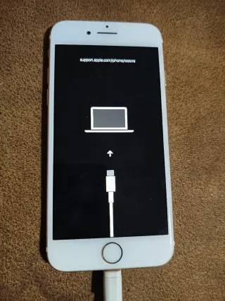 Lote 4 Móviles Apple y Huawei. Manitas o piezas.