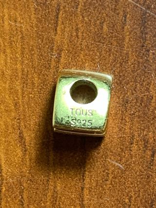 Tous Charm Plata de ley bañada en oro Letra A